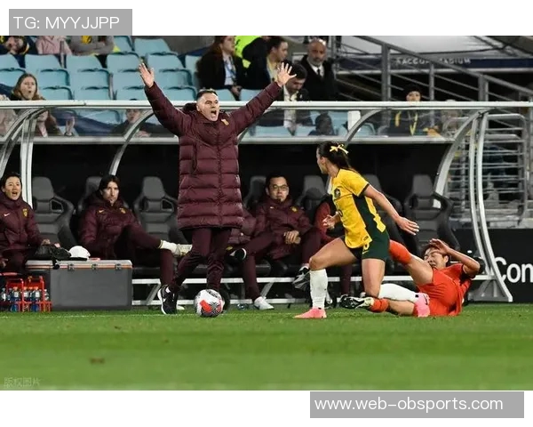 英格兰热身赛惨败0比8米利西奇解约条件未触发分析